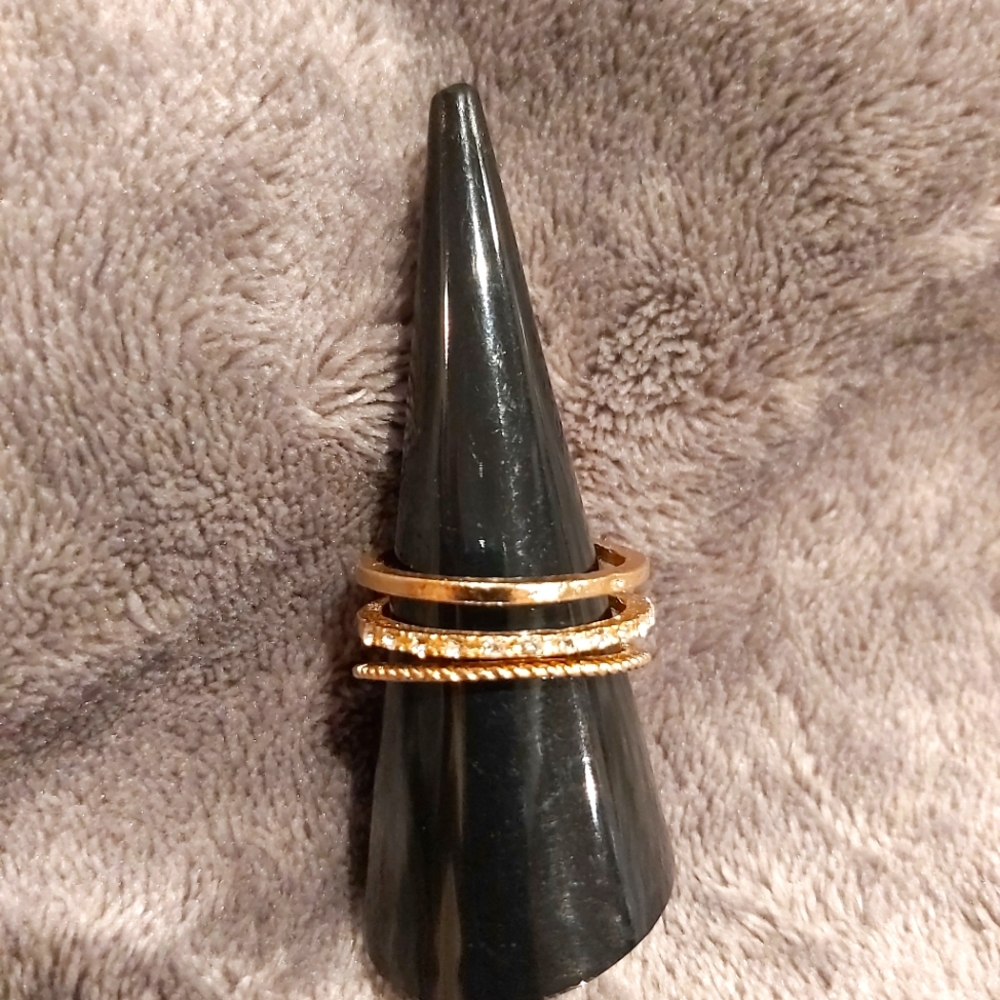NWOT Gold Tri-layer Ring
